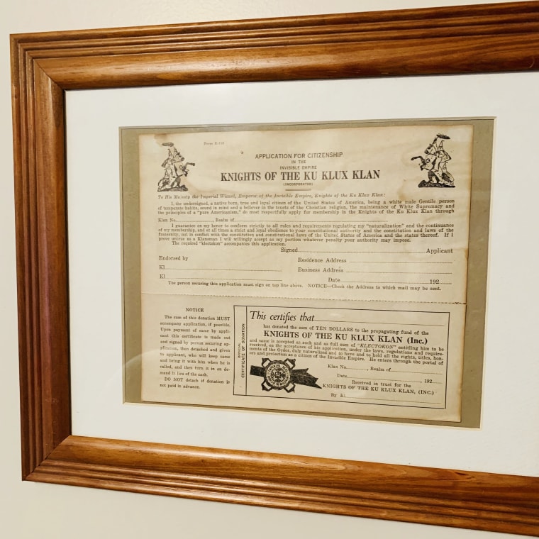 Bidding on KKK items raises stir in Mich.