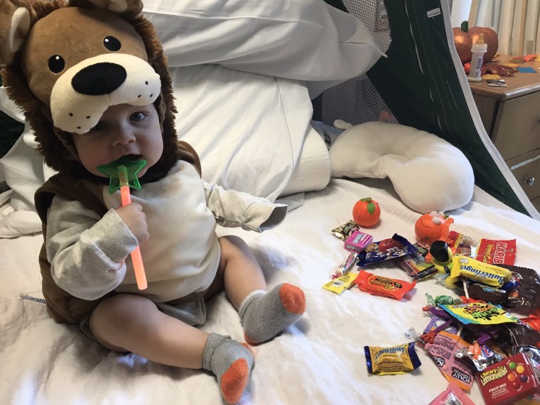 Because of his leukemia, one of the only times Sean was able to interact with other children was while looking at their Halloween costumes while trick-or-treating in the hospital.