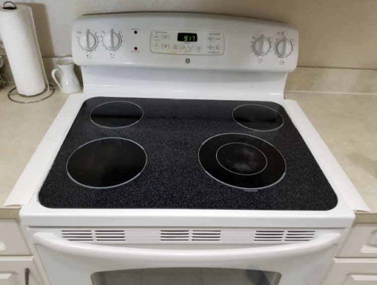 These stove gap covers will keep your kitchen so much cleaner