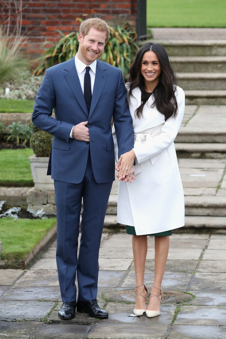 Meghan markle shop engagement photo dress