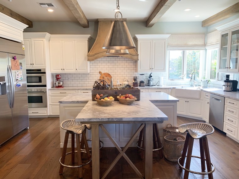 Mowry-Housley referred to the kitchen as the "heart" of her home. 