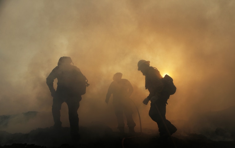 Image: BESTPIX - Saddleridge Fire Scorches 7,500 Acres In LA County, Thousands Evacuated