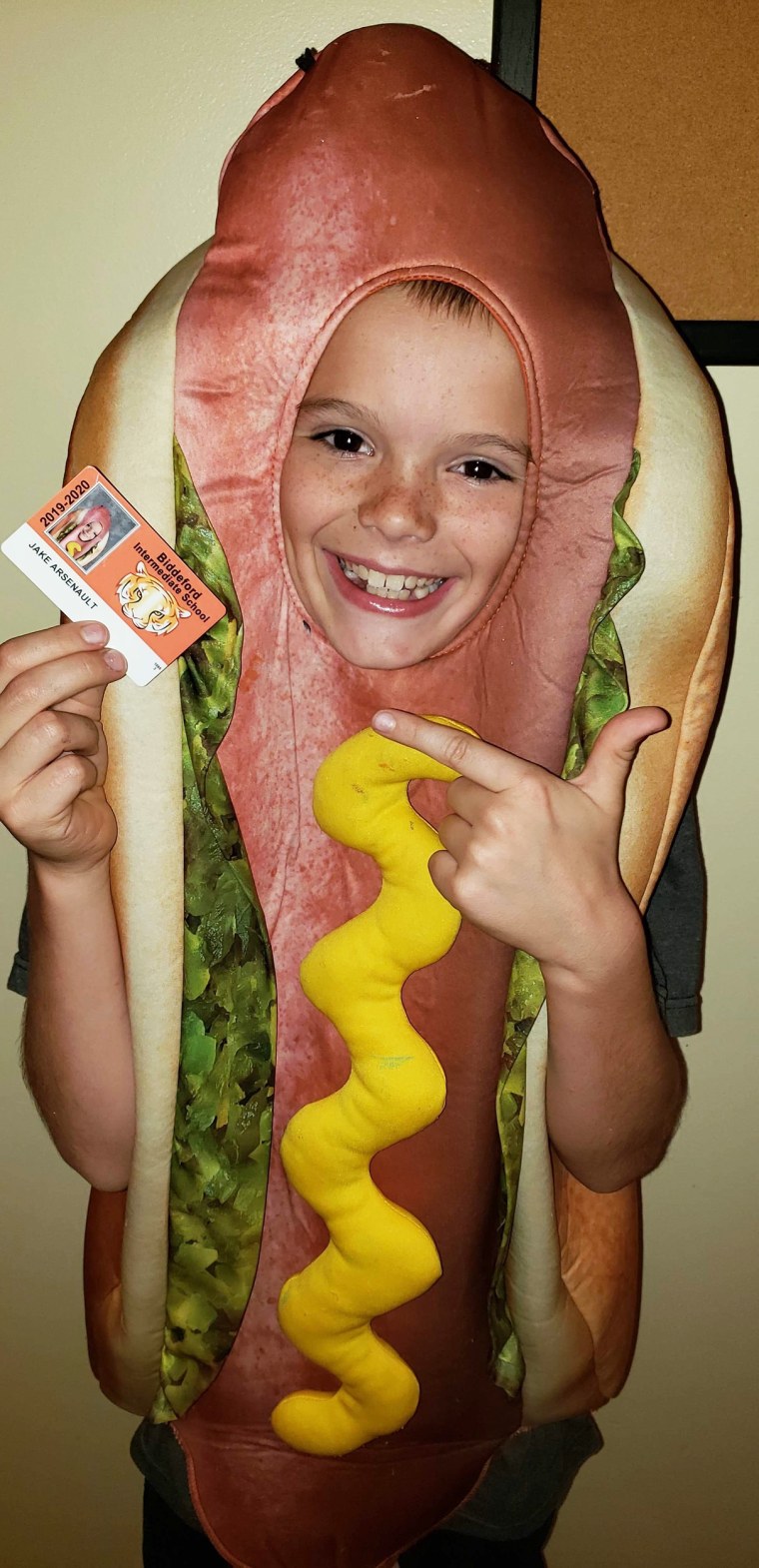 Jake Arsenault went viral after he dressed up as a hot dog for school photo day. 