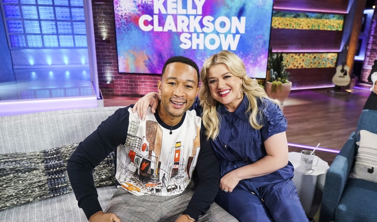 John Legend and Kelly Clarkson record duet of 'Baby, It's Cold Outside ...