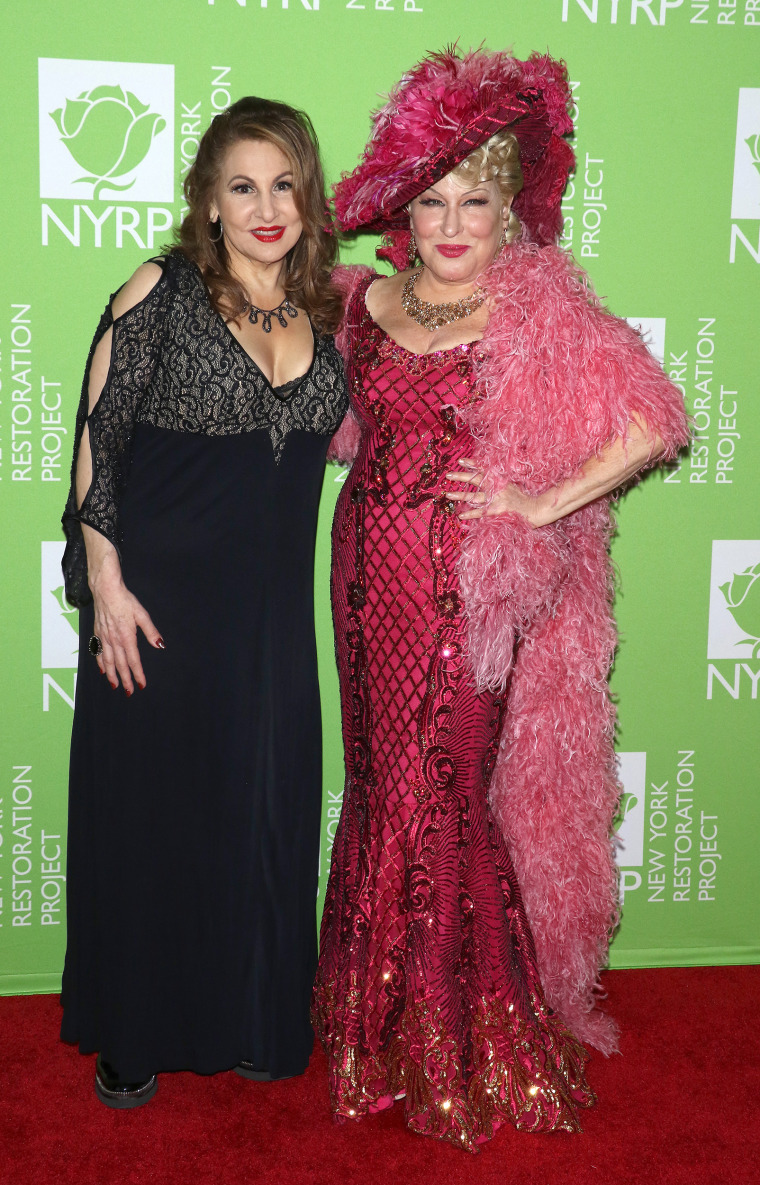 Bette midler best sale red carpet