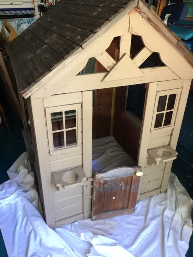 Playhouse makeover