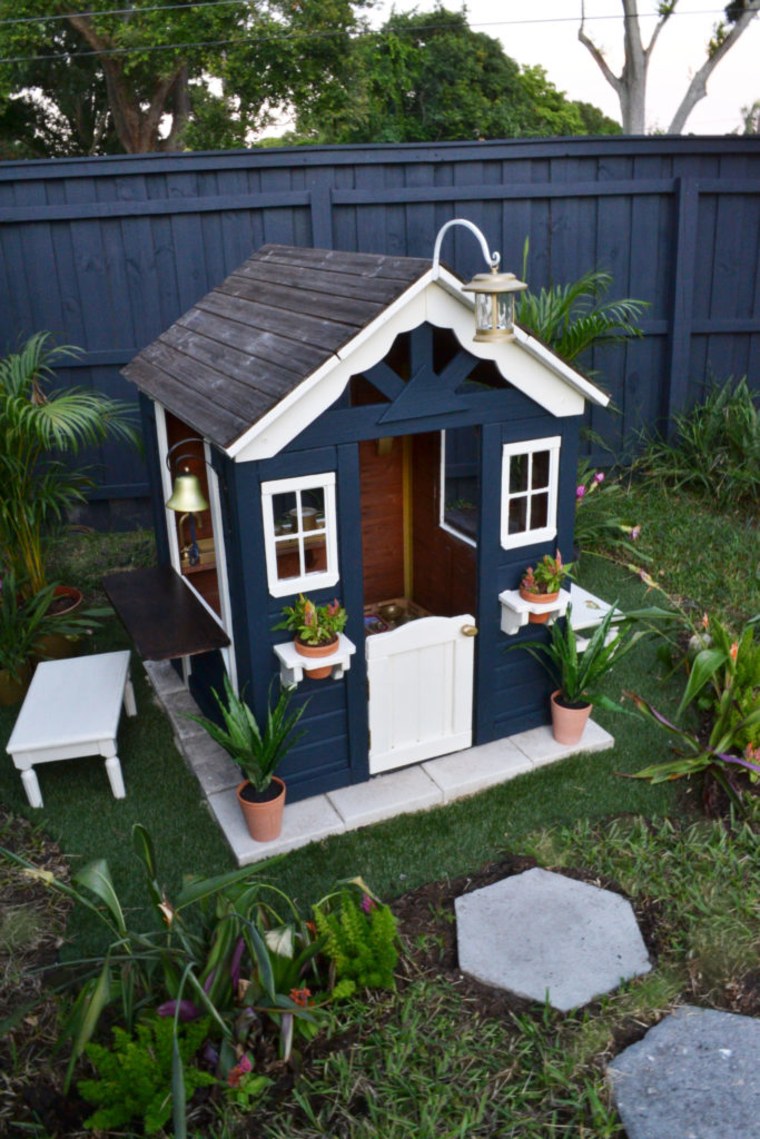 Playhouse makeover