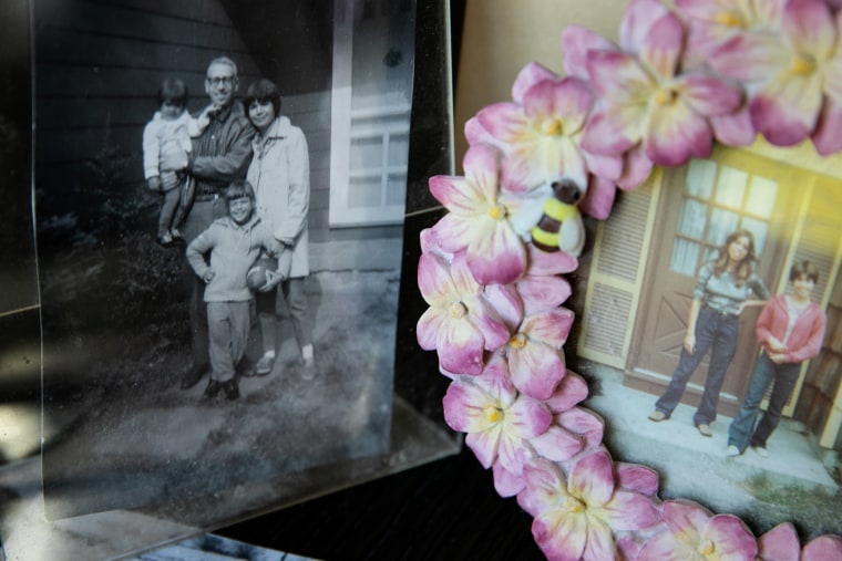 Photographs of Eve Wilkowitz and her family at her sister Irene's home.
