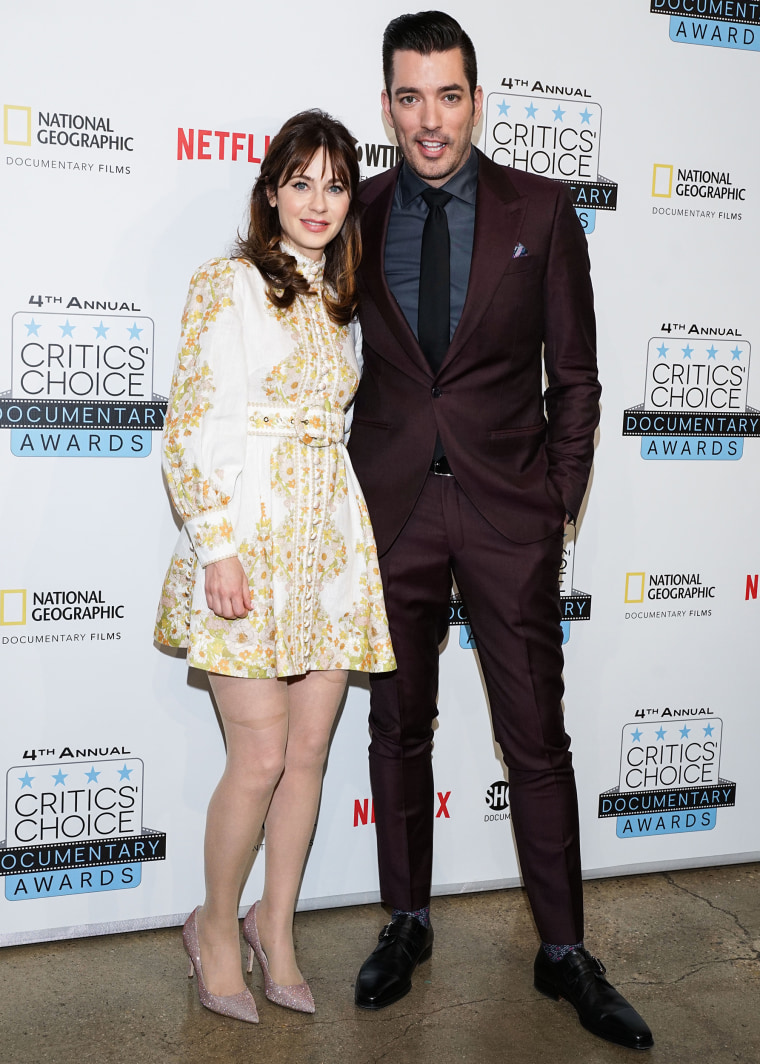 Zooey Deschanel and Jonathan Scott made their red carpet debut at the Critics’ Choice Documentary Awards in November.