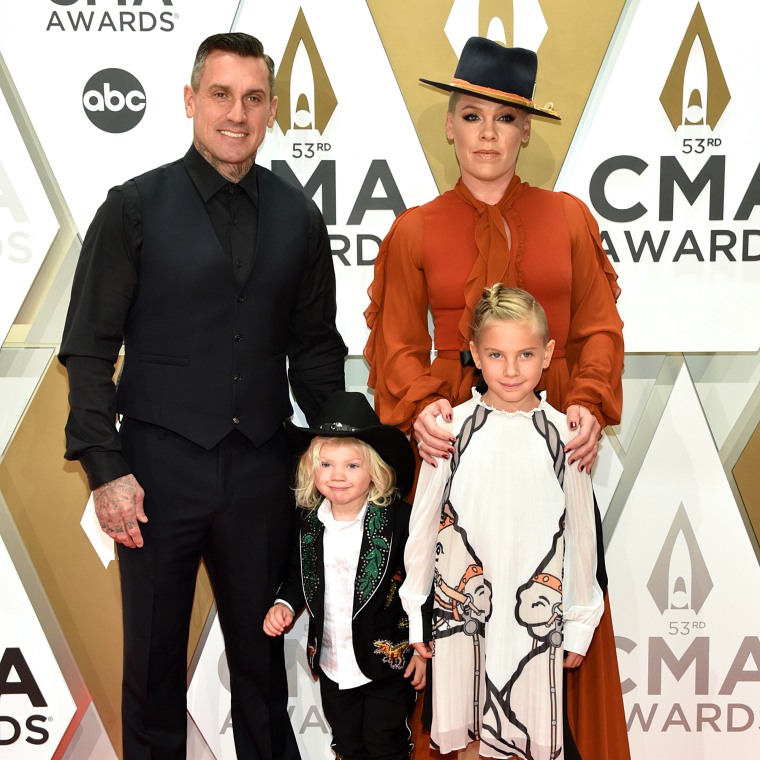 The 53rd Annual CMA Awards - Arrivals