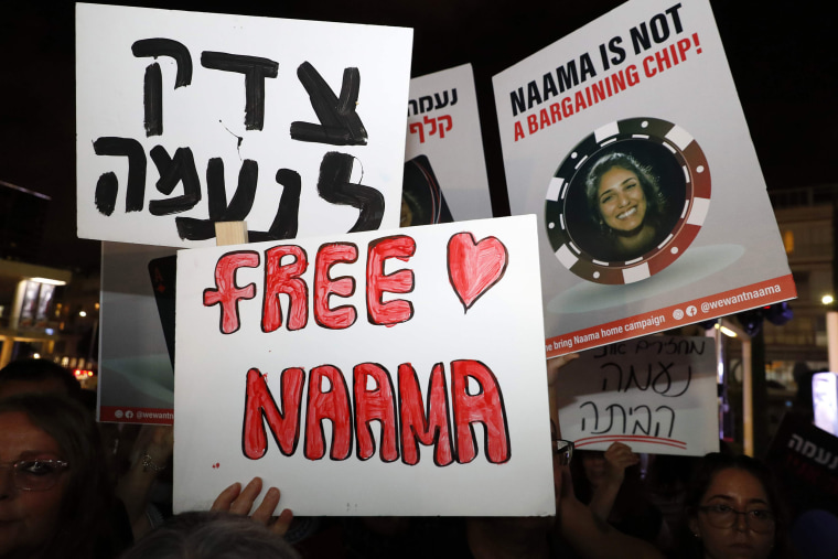 Image: Israelis demonstrate in Tel Aviv in support of Naama Issachar