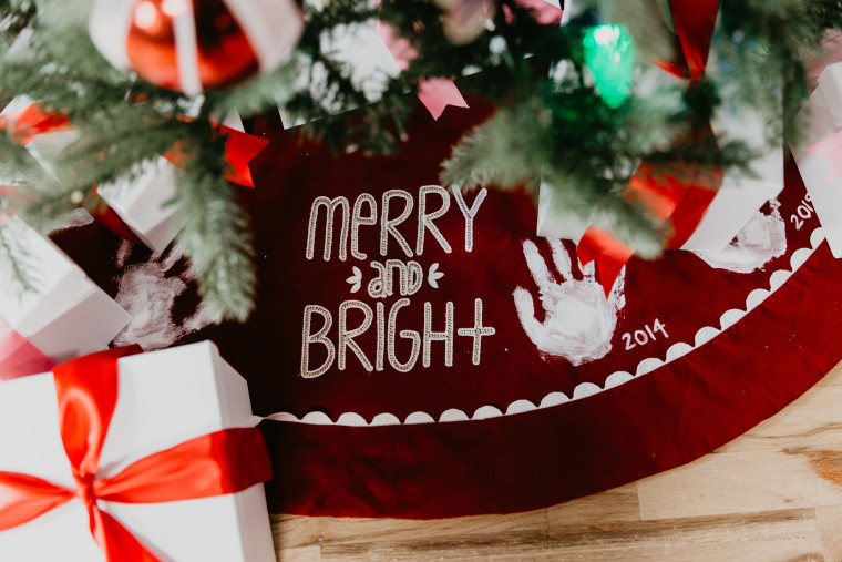 All you need is some paint is to create this tree skirt. 