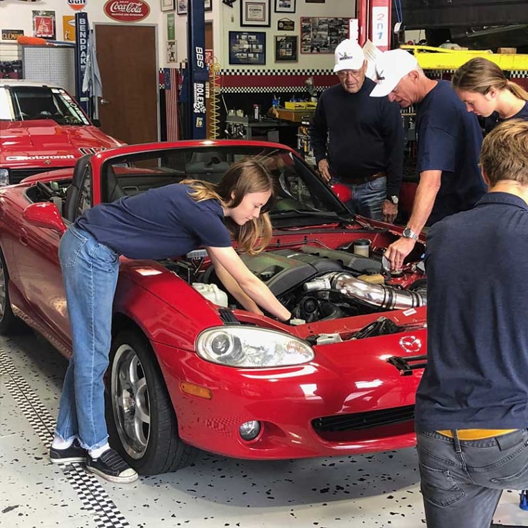 Working with experts in mechanics and driving gives the Athena Racing team members an advantage that will expand their careers.
