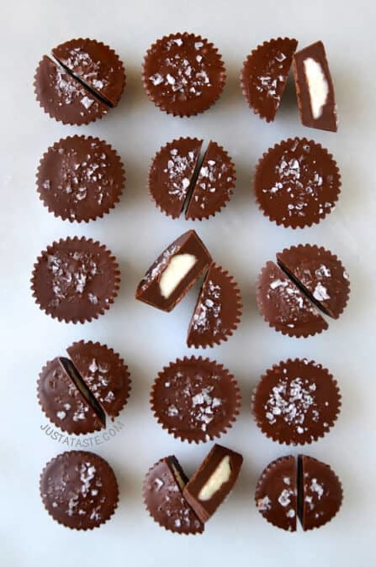 No-bake chocolate cheesecake cups