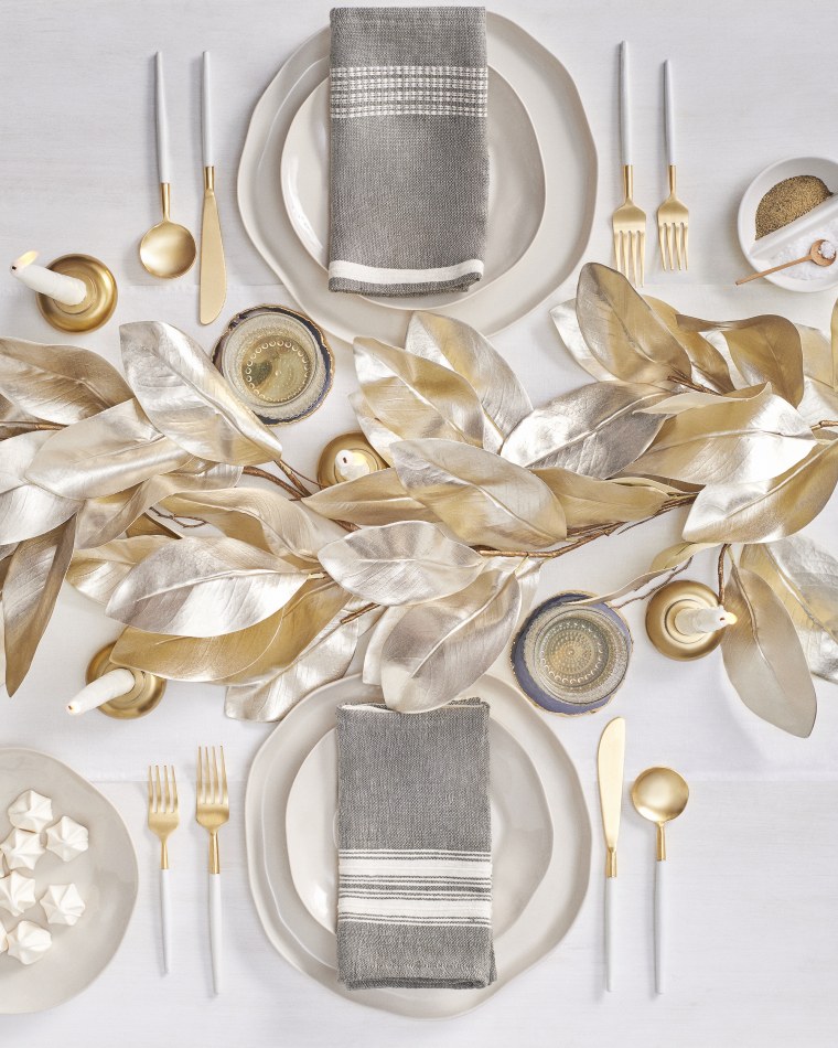 Holiday party tablescape