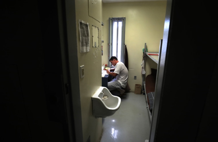 Image: Battling Addiction In A County Jail