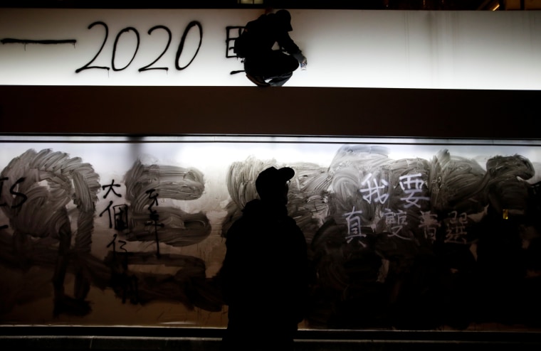 Image: Anti-government New Year's Day demonstration in Hong Kong