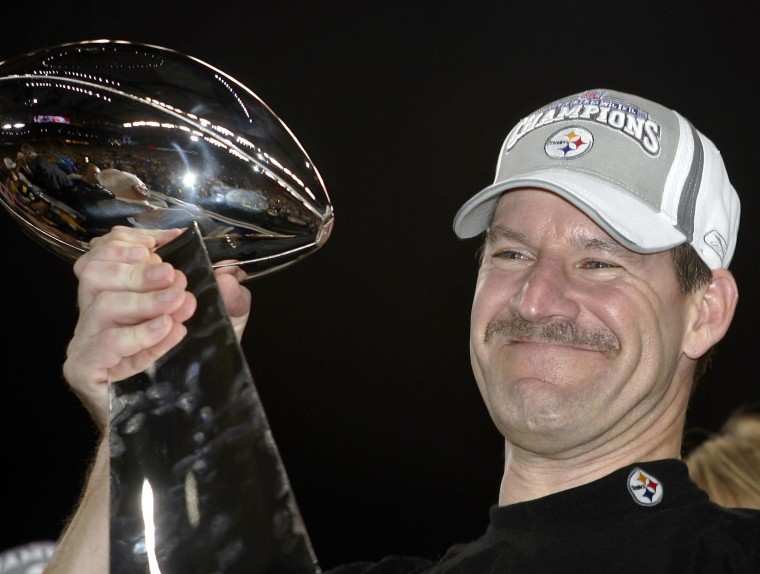 Pittsburgh Steelers head coach Bill Cowh