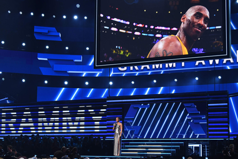 Alicia Keys honored Kobe Bryant during the Grammy Awards 