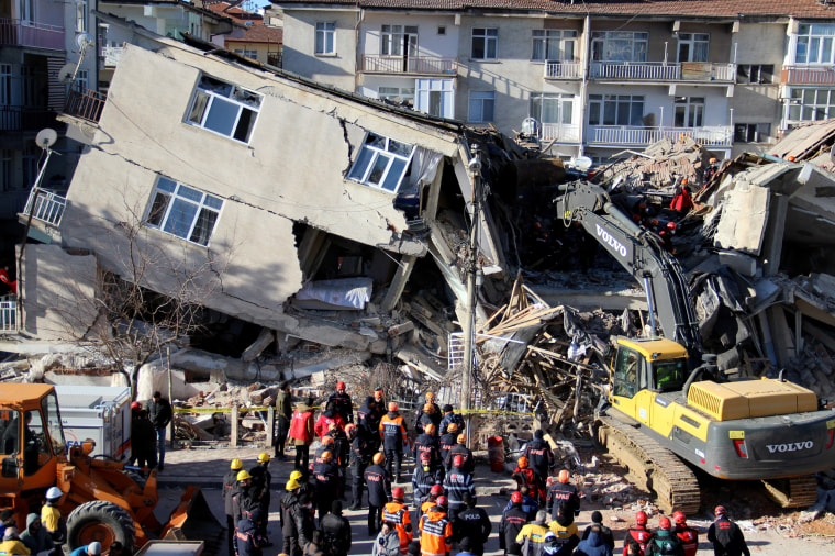 Image: Earthquake aftermath in the eastern Turkish city of Elazig