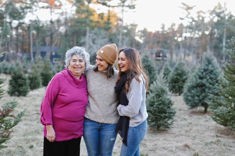 Campos, right, with her mother, Rosie, and sister, Linda.