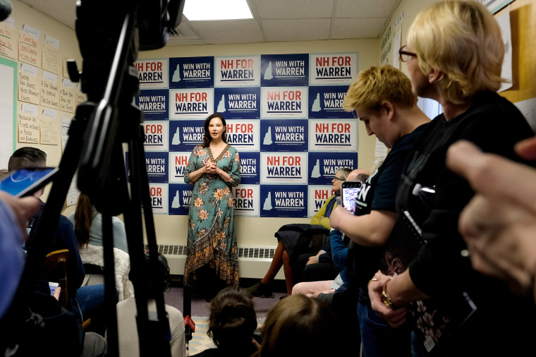 Actress and activist Ashley Judd campaigns for Elizabeth Warren in Lebanon, US