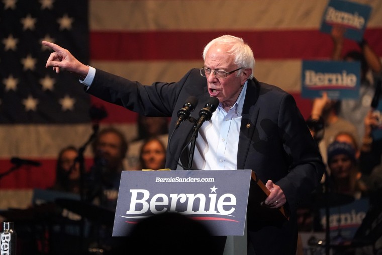 Image: U.S. Democratic presidential candidate Senator Sanders speaks during a rally in Cedar Rapids