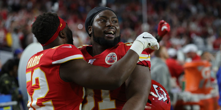 Kansas City Chiefs player Derrick Nnadi pays for adoptions of dogs