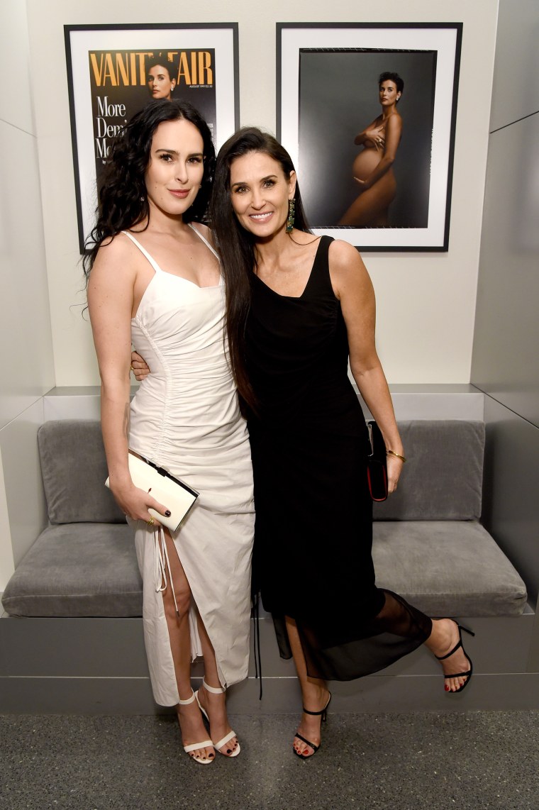 760px x 1142px - Demi Moore revisits her 1991 nude Vanity Fair cover