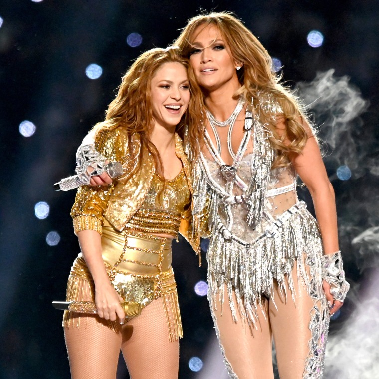 Super Bowl 2020 Halftime Show: Watch Jennifer Lopez and Shakira's  Incredible Performance