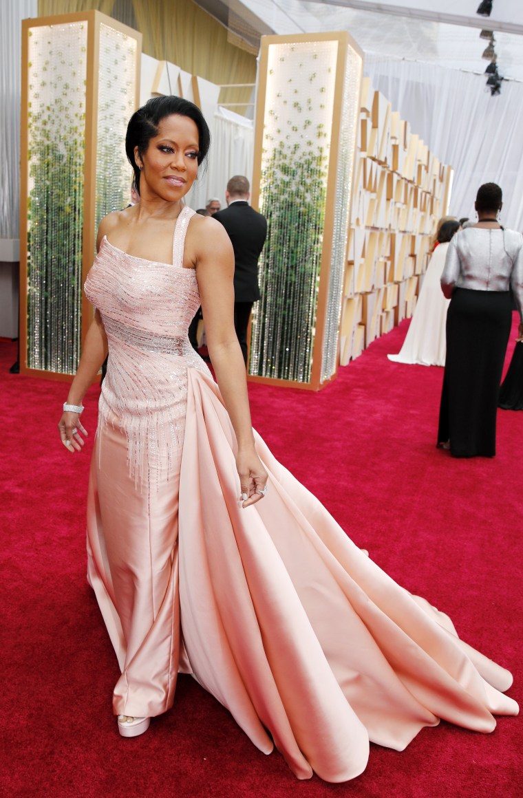 Oscars 2020 red carpet: Red and pink dresses