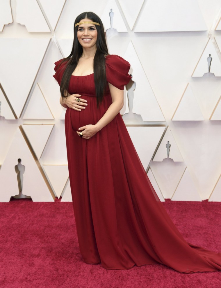 America Ferrera Oscars red carpet 2020, Alberta Ferretti