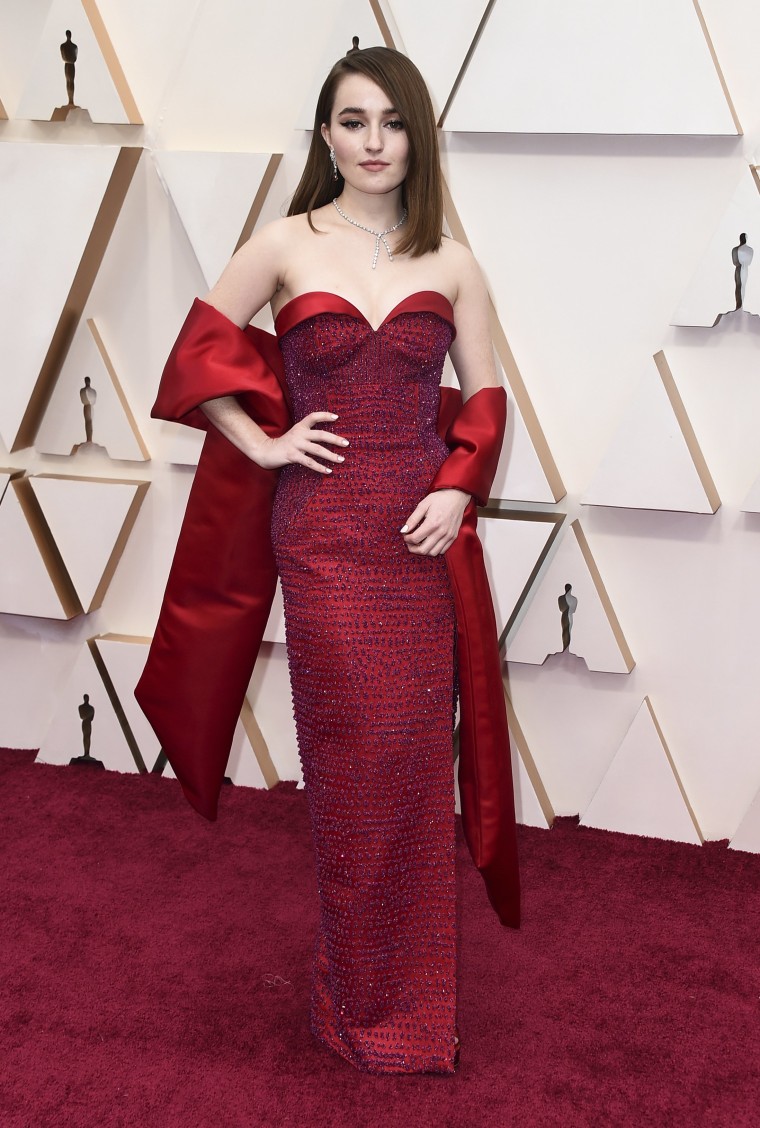 Kaitlyn Dever Oscars 2020 red carpet