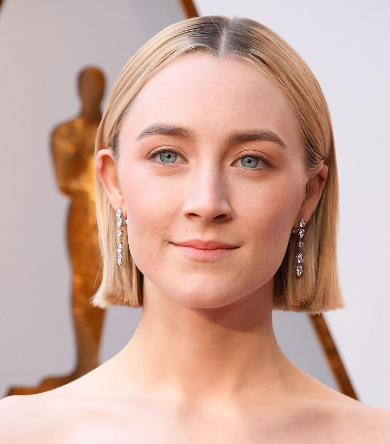 Oscars 2020: Saoirse Ronan debuts new bangs on red carpet