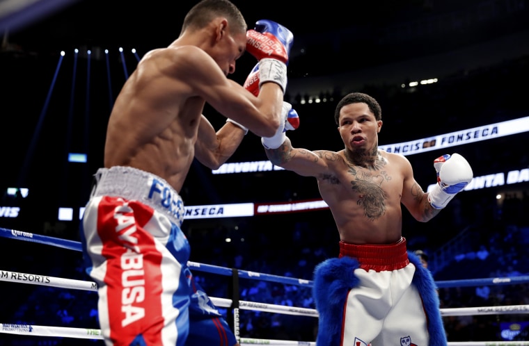 Image: Gervonta Davis, right, during the IBF World Super Featherweight Title in Las Vegas in 2017.