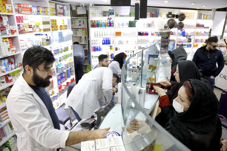 Image: Drugstore in Tehran