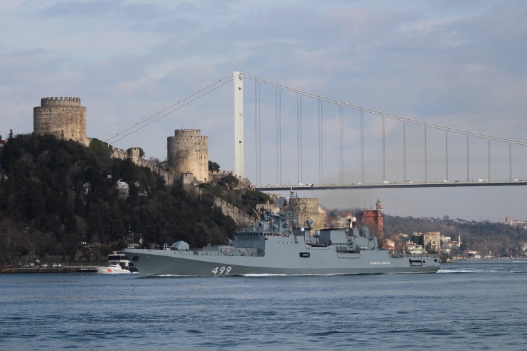 Image: The Russian Navy's frigate Admiral Makarov sets sail in the Bosphorus, on its way to the Mediterranean Sea, in Istanbul