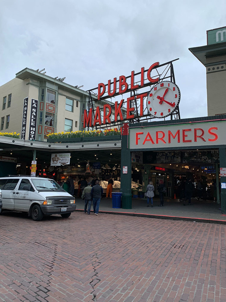 Image: Public spaces in Seattle are increasingly quiet amid a coronavirus outbreak in nearby Kirkland, business owners say.