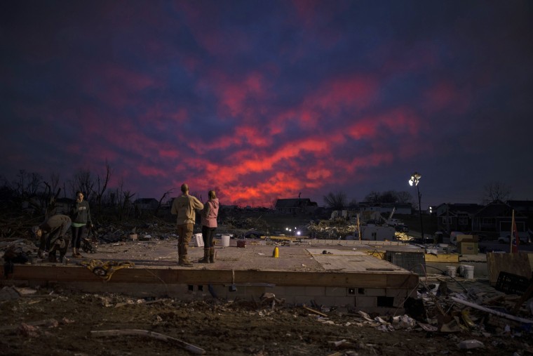 Image: 22 Dead As Tornadoes Roar Across Tennessee, Including Nashville