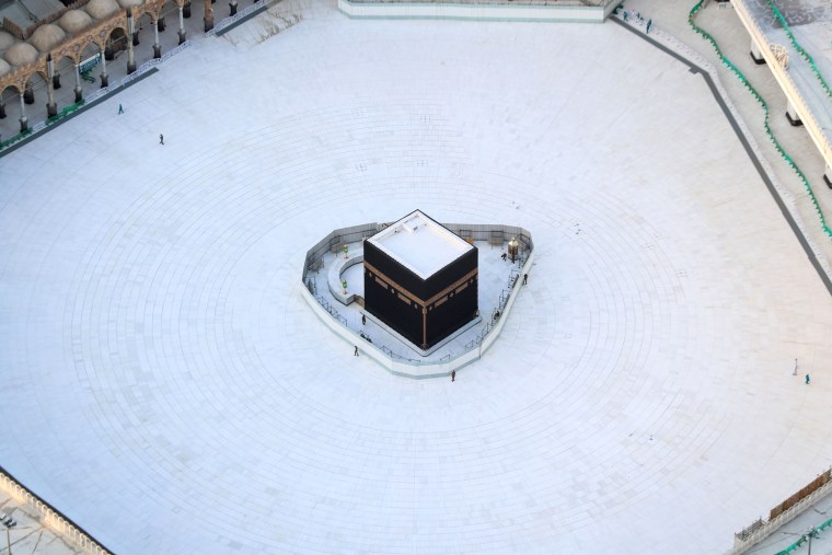Image: The empty Kaaba in Mecca's Grand Mosque on March 6, 2020.