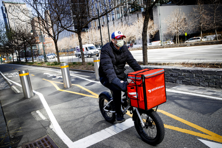 Image: Delivery worker in New York