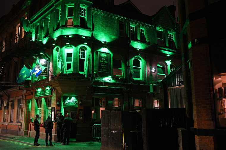 Image: A pub in Manchester, England