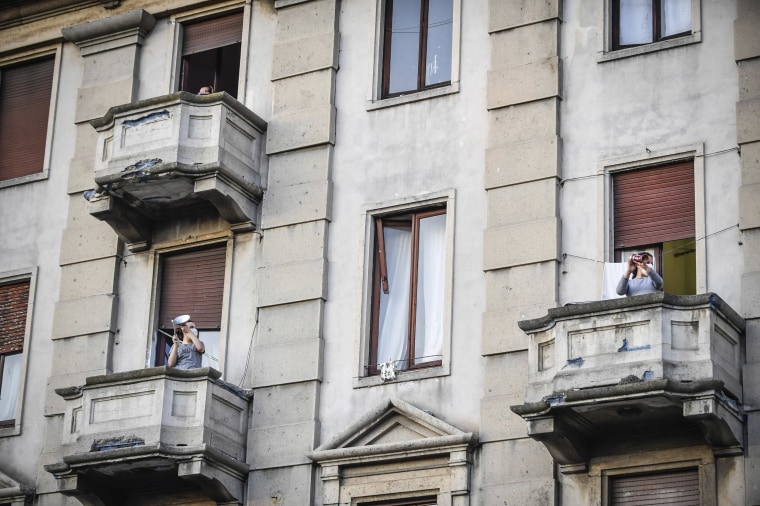 Image: Singing in Milan