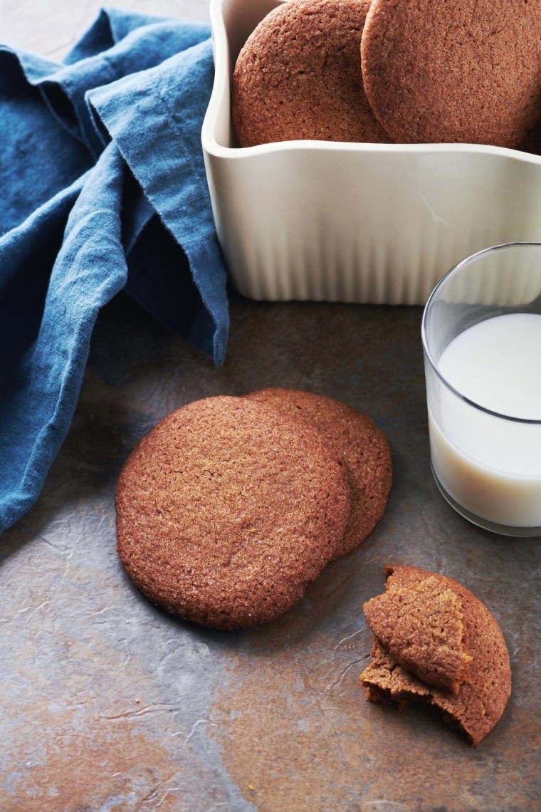 Chewy Molasses Cookies