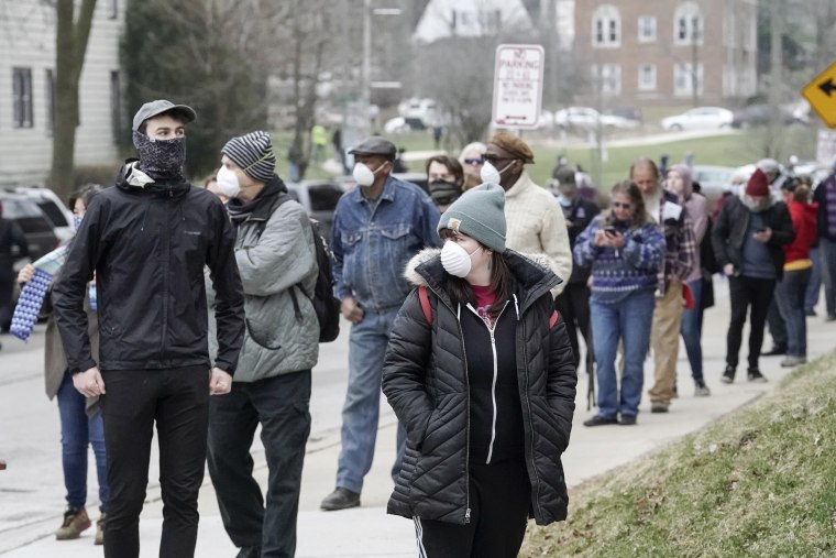 IMAGE: Voters in Milwaukee