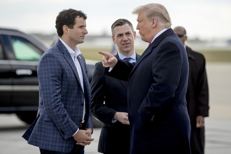 Image: Donald Trump, Trey Hollingsworth, Jim Banks