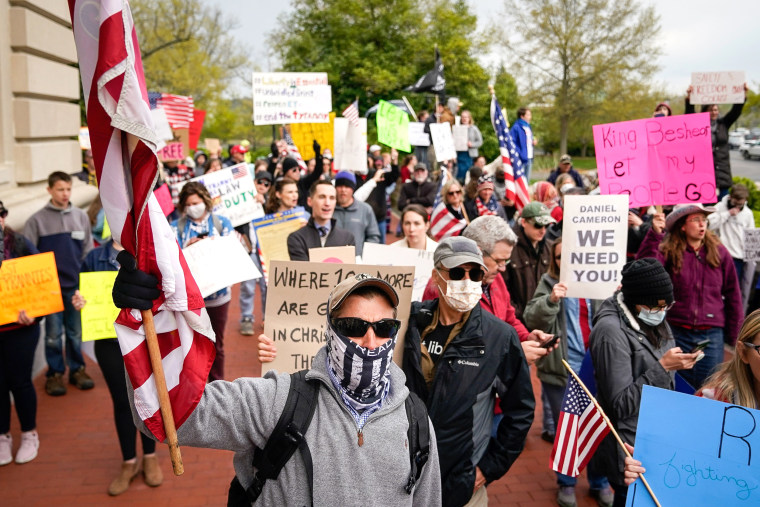 Image: Protesters rally in Kentucky against COVID-19 restrictions