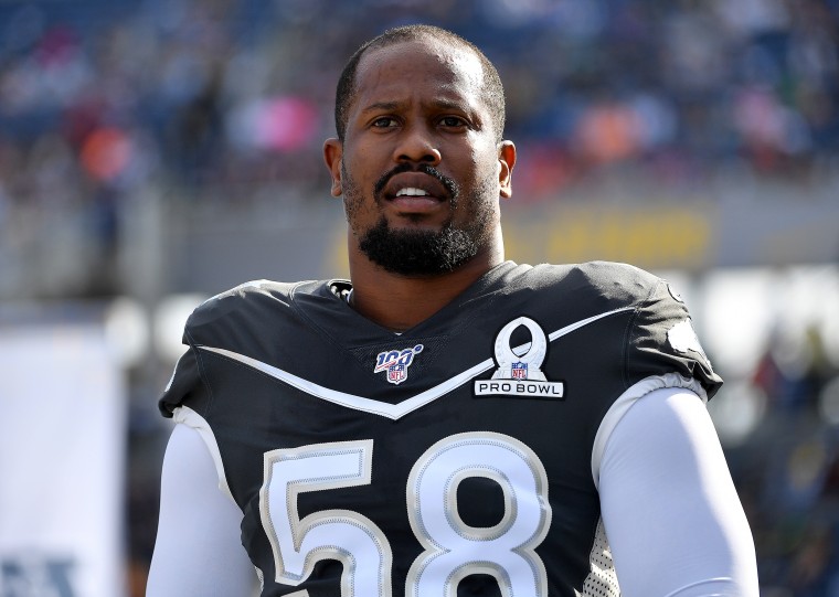 Image: Von Miller tests positive for Coronavirus