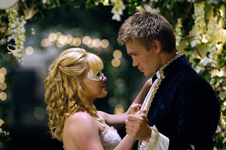 HILARY DUFF, CHAD MICHAEL MURRAY, A CINDERELLA STORY, 2004