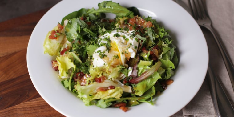 Salad with Poached Eggs and Bacon Vinaigrette